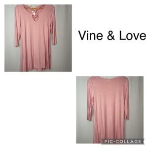 Vine & Love Tunic Top Size L